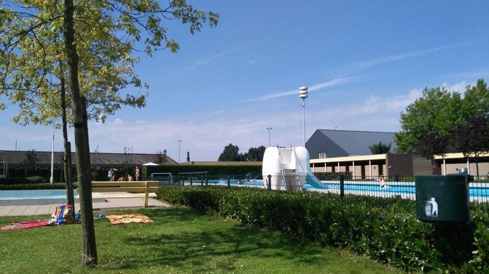 Voormalig Strandhuisje In Boomgaard In Hengstdijkヴィラ エクステリア 写真